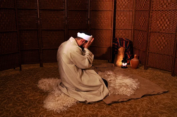 Saviez-vous que les musulmans prient de la même manière que certains chrétiens ?