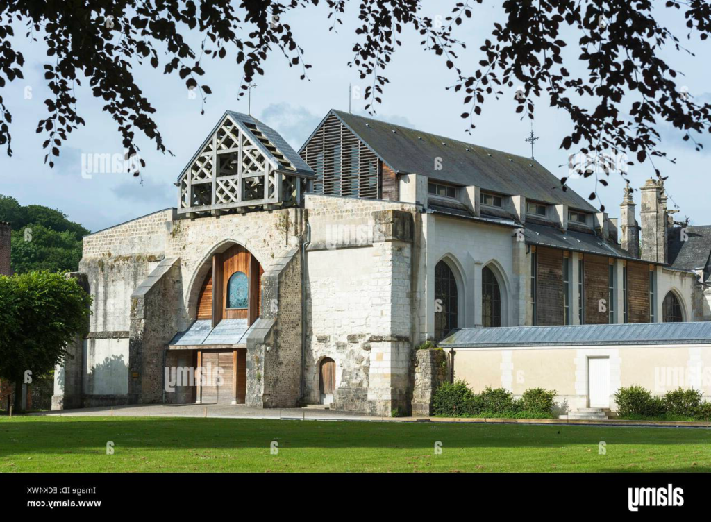 Entrée principale de l'Abbaye de Valmont