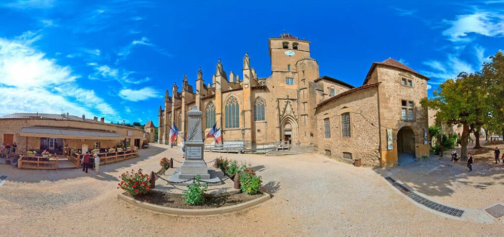 Saint Antoine l’abbaye : un havre de spiritualité et de sérénité