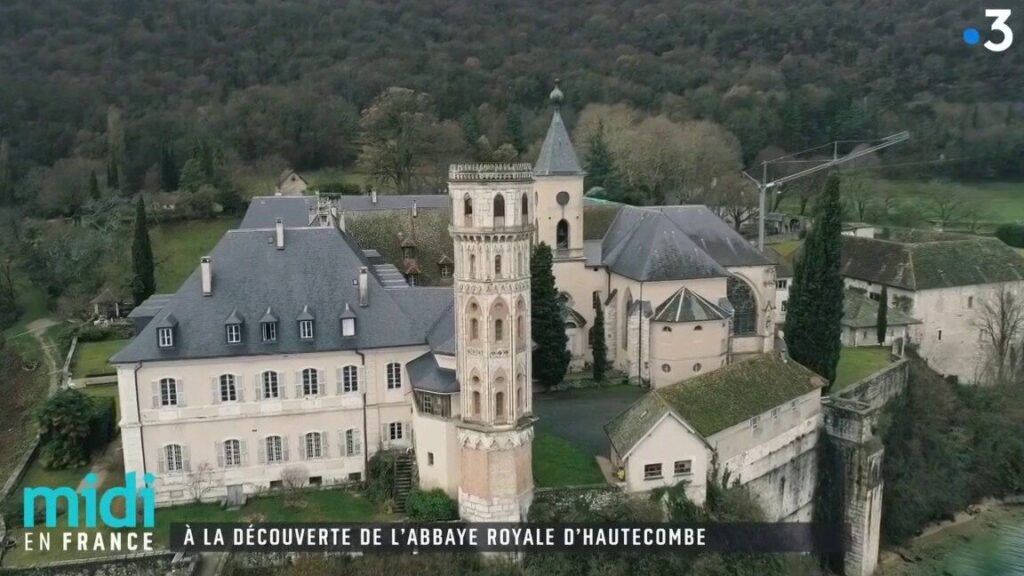 À la découverte de l&rsquo;abbaye envoûtante de Bourgogne : un voyage spirituel au cœur de la sérénité