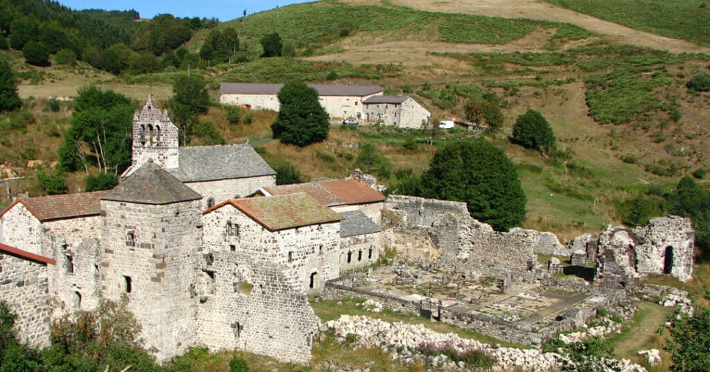 La magie de l’Abbaye de l’Escaladieu : Un voyage spirituel au cœur de l’histoire