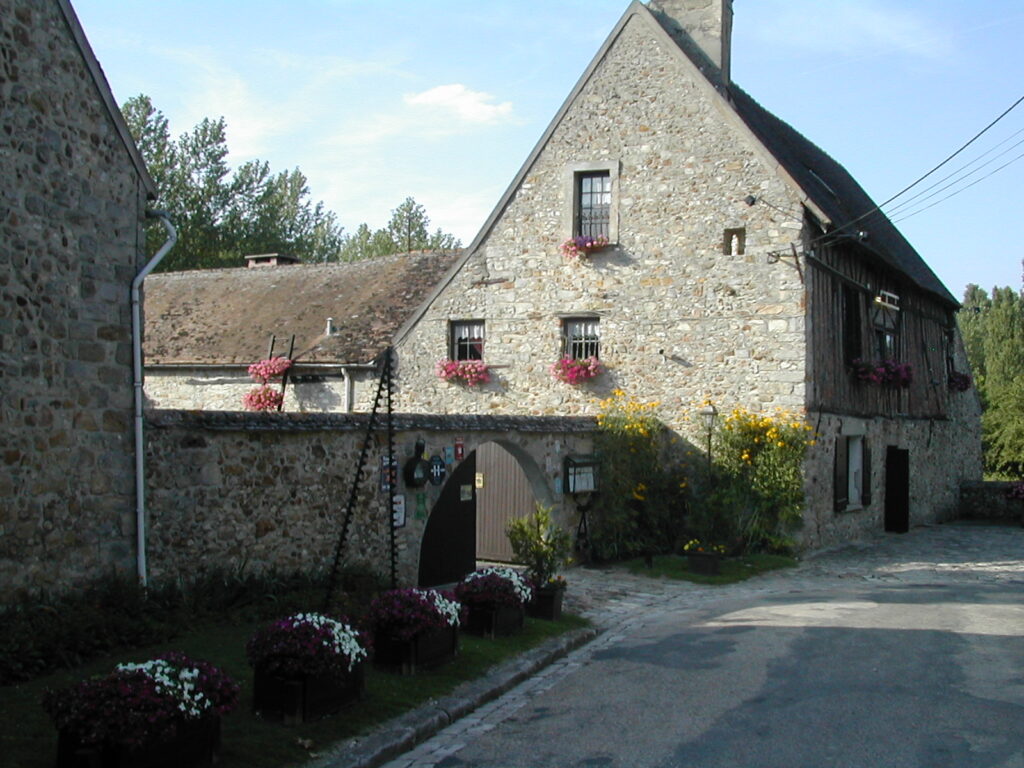 Découvrez le calme et la sérénité du relais de l’abbaye de Charlieu