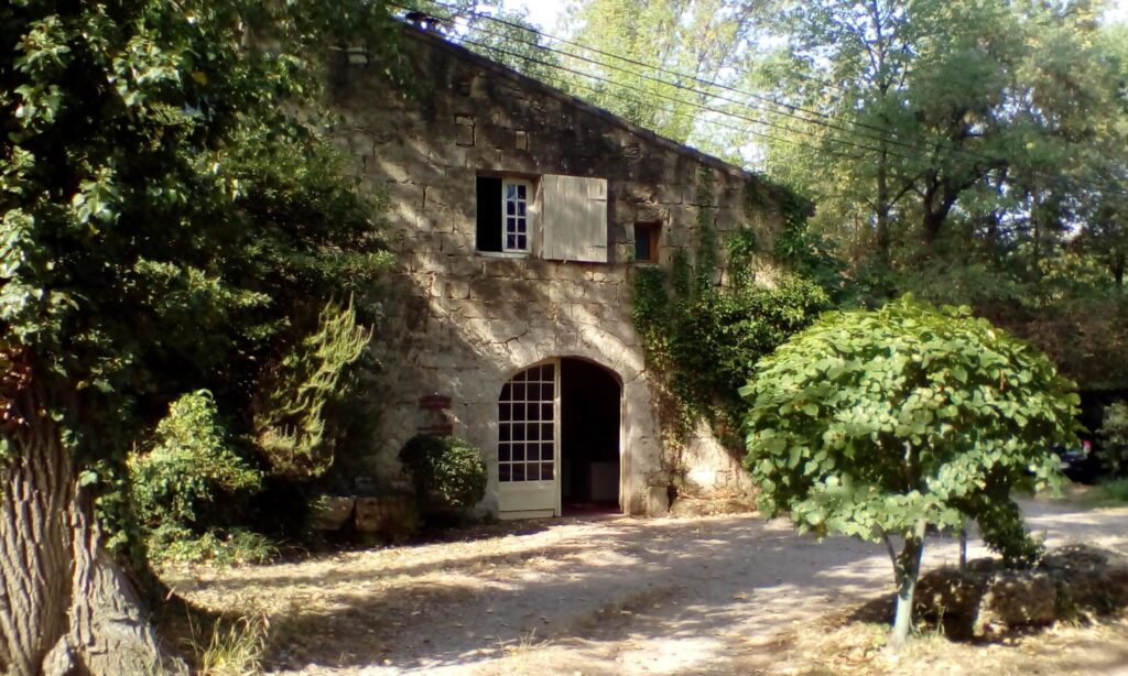 Parc de l’abbaye Saint-Maur : havre de paix et spiritualité, que réserver pour votre visite ?