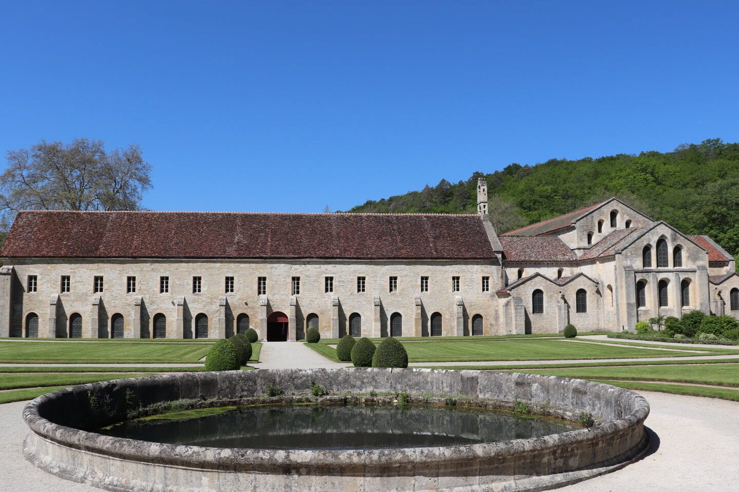 Trois fontaines l’abbaye : un havre de paix et de spiritualité à découvrir