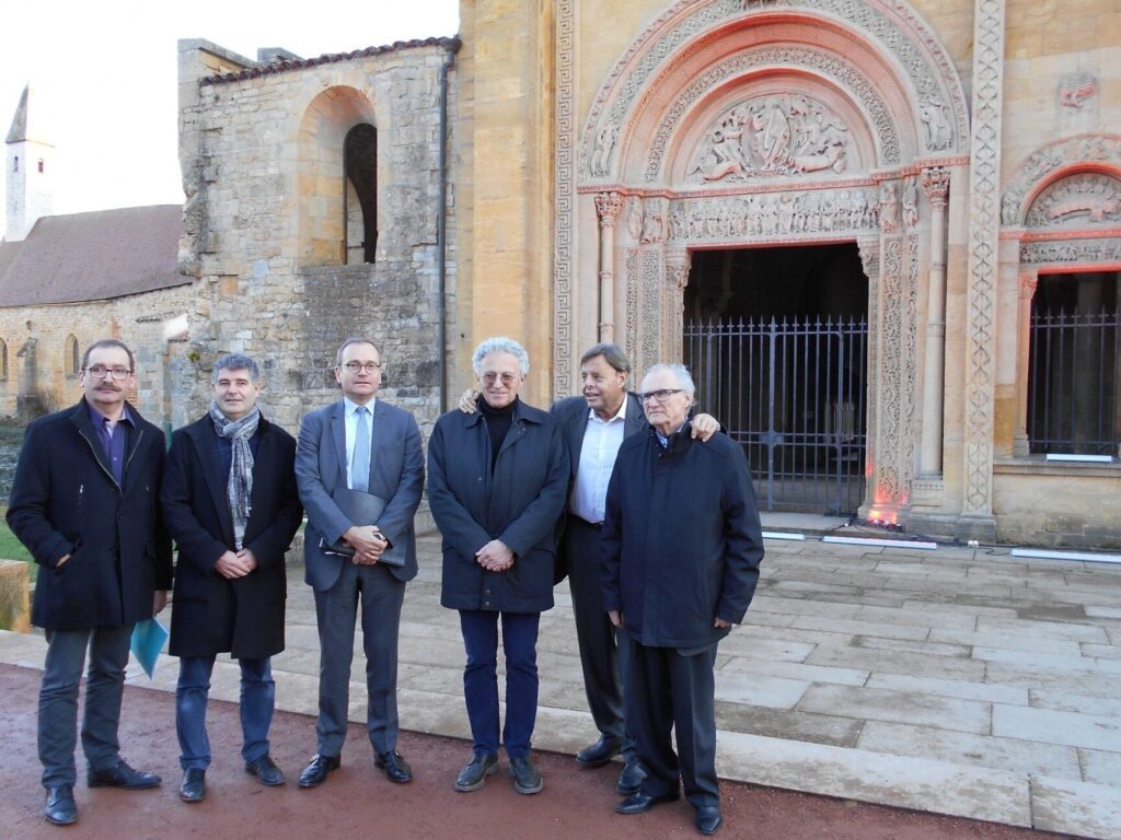 Découverte de l’abbaye de Charlieu : joyau médiéval en région Rhône-Alpes