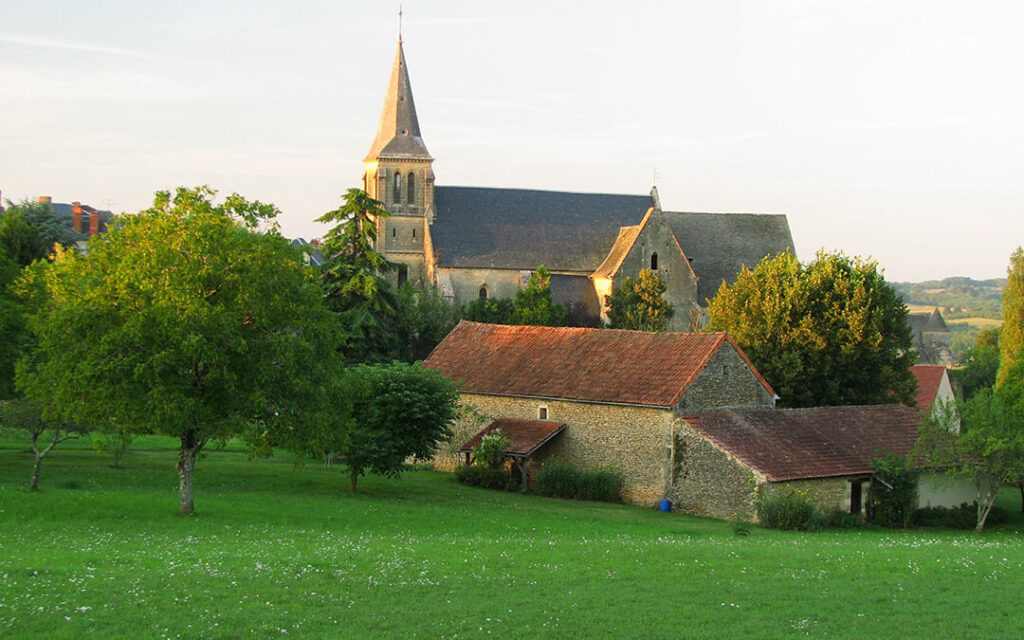 Combien y a-t-il d’églises en France ?