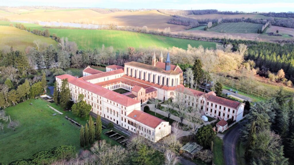 Découvrez la sérénité et la spiritualité à l’Abbaye Sainte-Marie du Désert