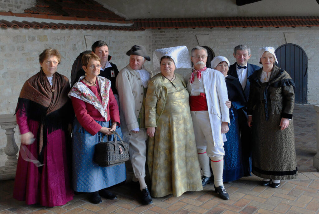Qu’elles sont les tenues interdites pour visiter des Abbayes ?