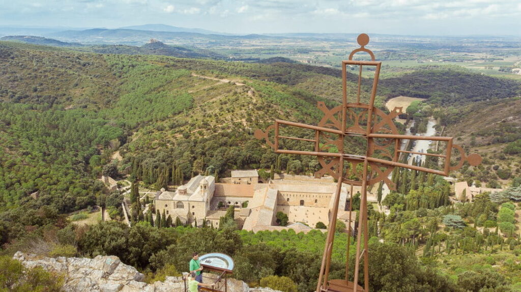 Exploration spirituelle et historique à l’abbaye de Fontfroide