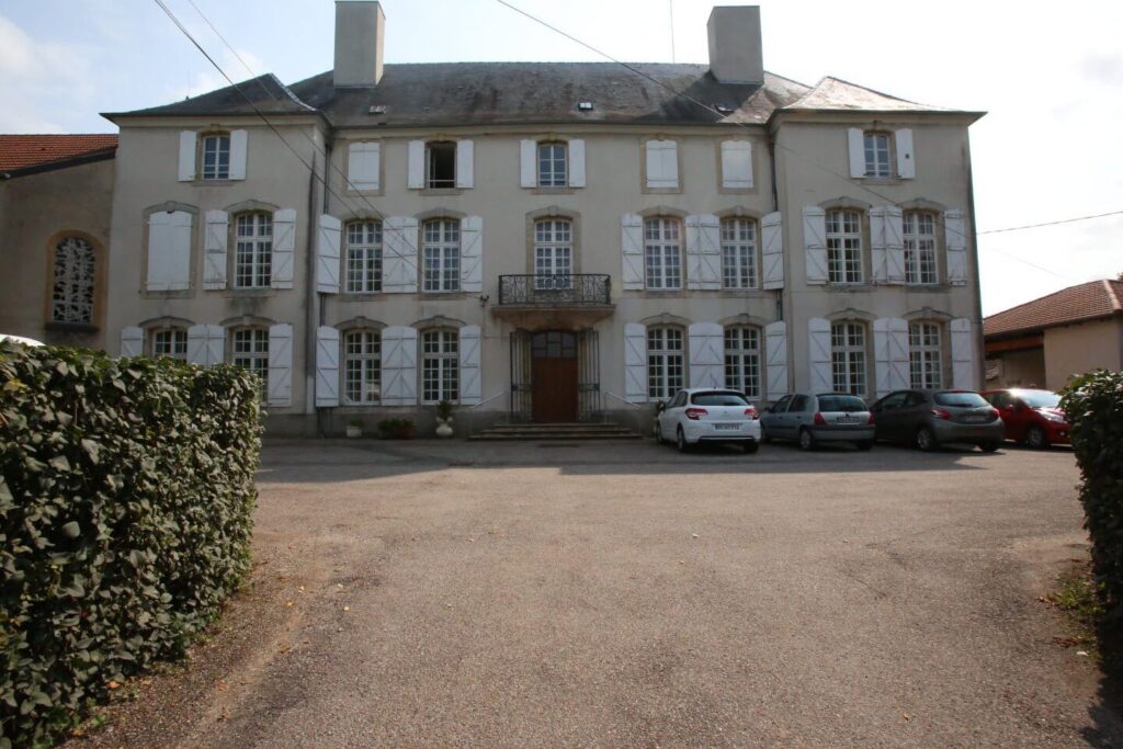 Abbaye à vendre : comment acquérir un morceau d’histoire spirituelle ?