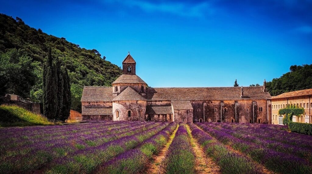 Comment obtenir des billets pour l’abbaye Notre-Dame de Sénanque ?