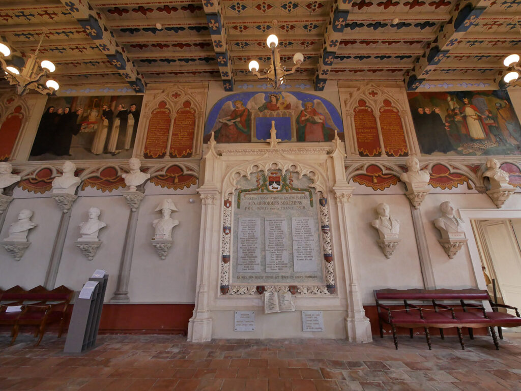 Salle des Illustres à l'Abbaye-École de Sorèze