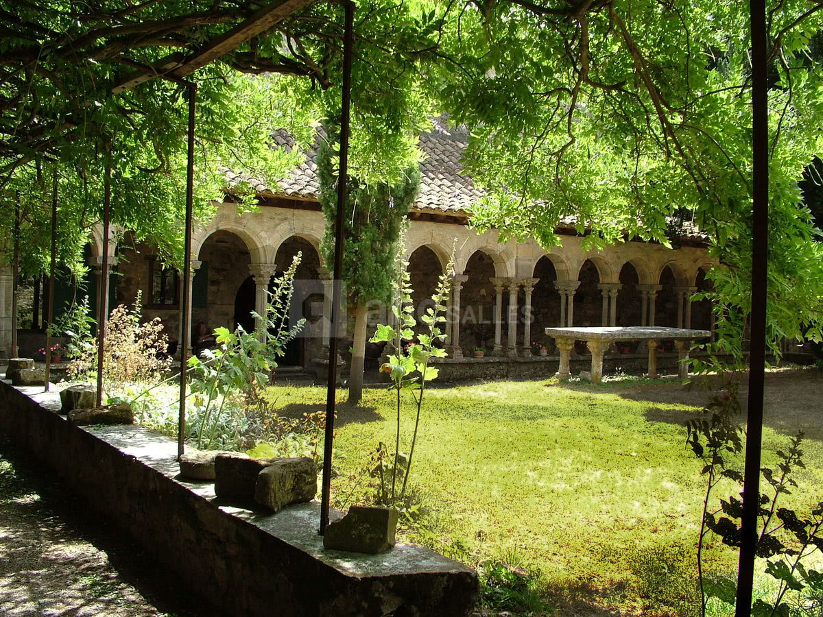 Intérieur de l'abbaye de Villelongue