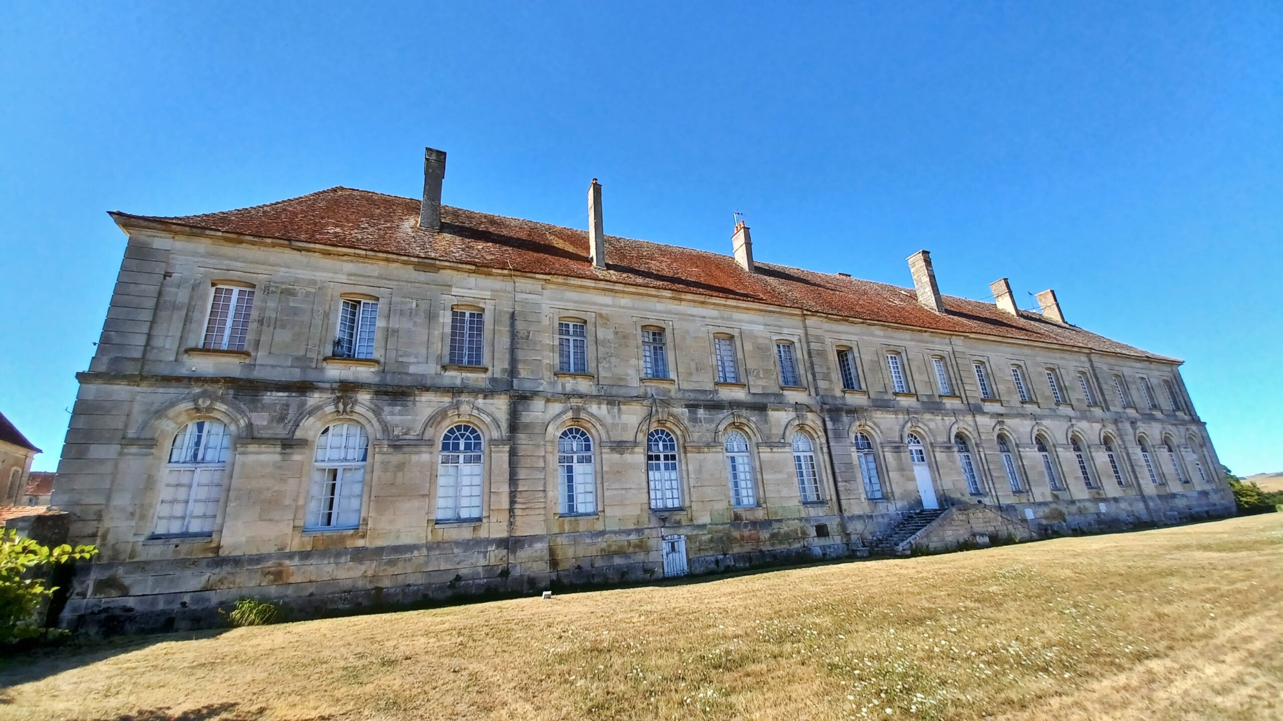Château Abbaye Moutiers-Saint-Jean
