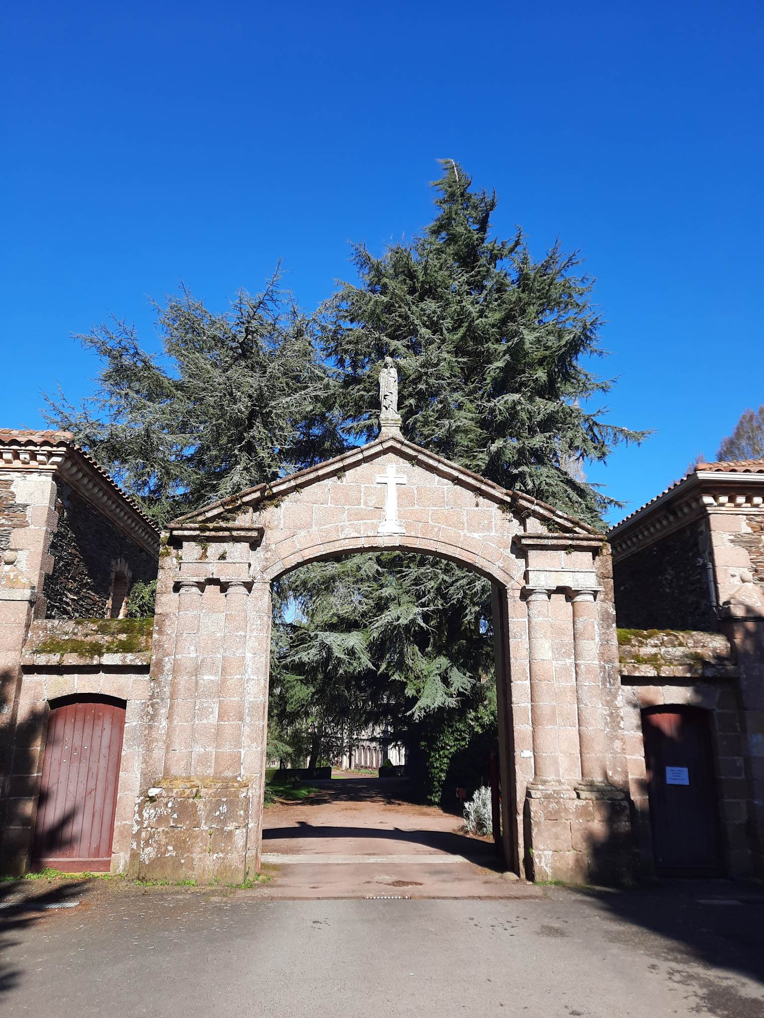 Sentier naturel de l'Abbaye de Bellefontaine