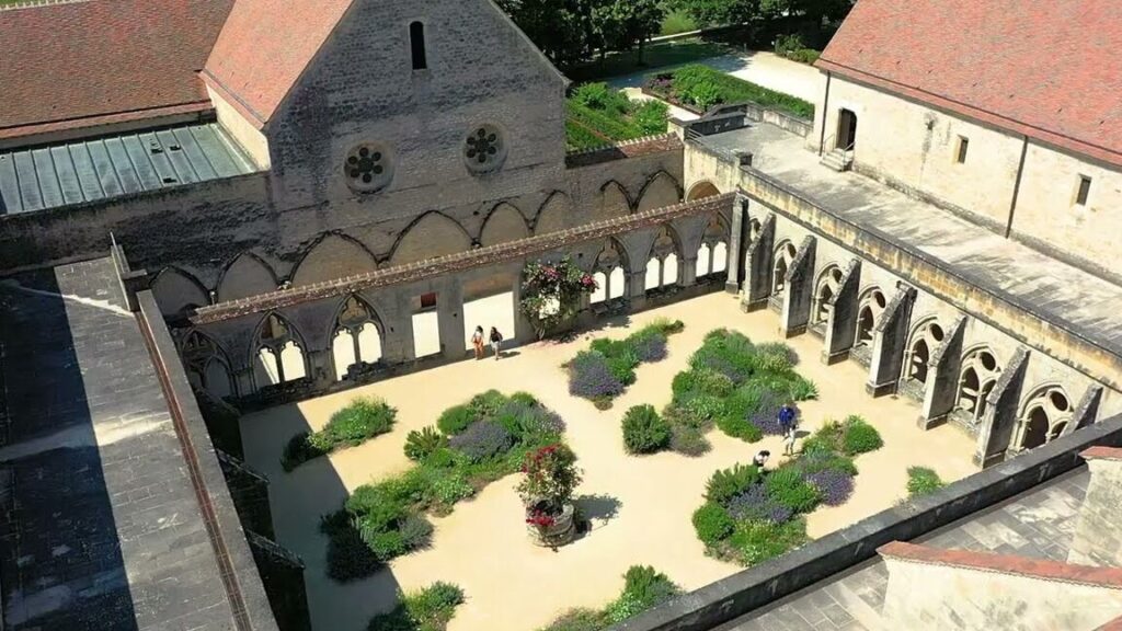 Organiser un mariage à l’abbaye de Noirlac : ce qu’il faut savoir