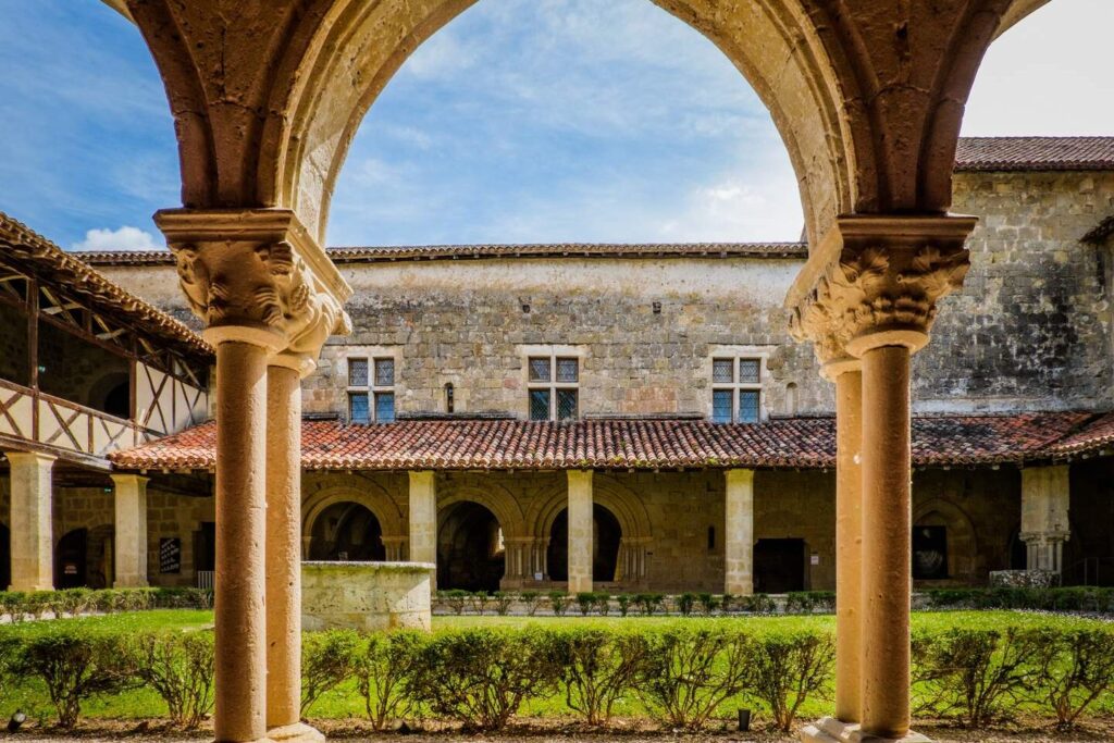 Témoignages et avis sur l’abbaye de Flaran : les visiteurs racontent leur expérience