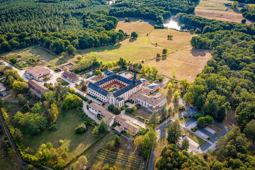 Découverte de l’abbaye d’Echourgnac : entre fromage et spiritualité