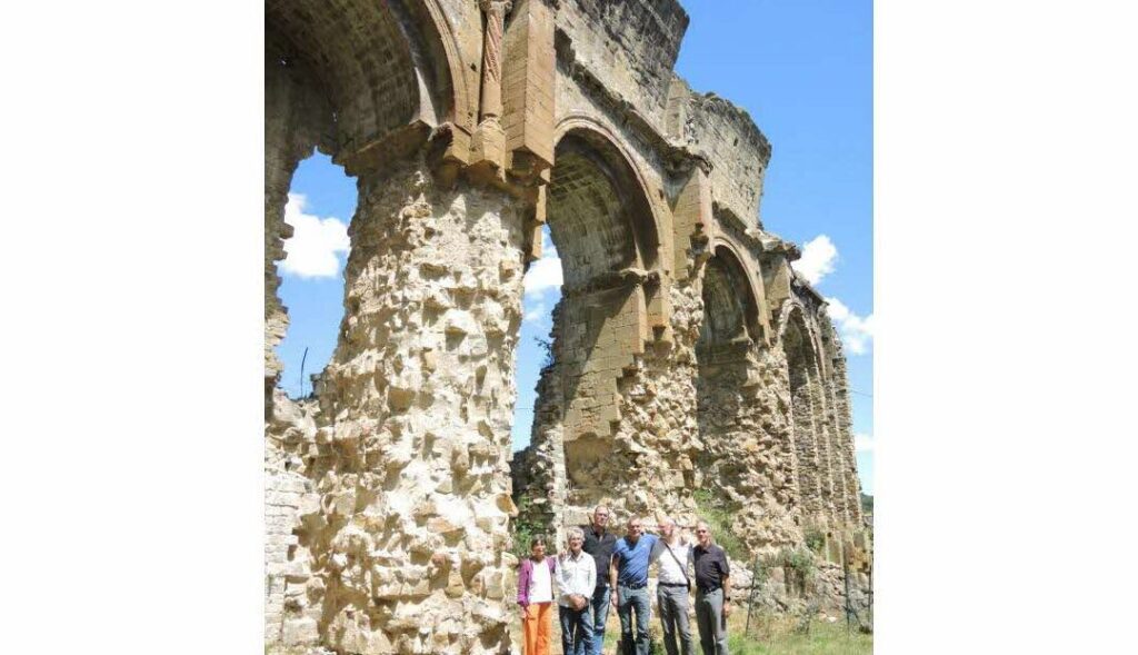 L’abbaye bénédictine de Rosans: un joyau de spiritualité et d’histoire en Provence