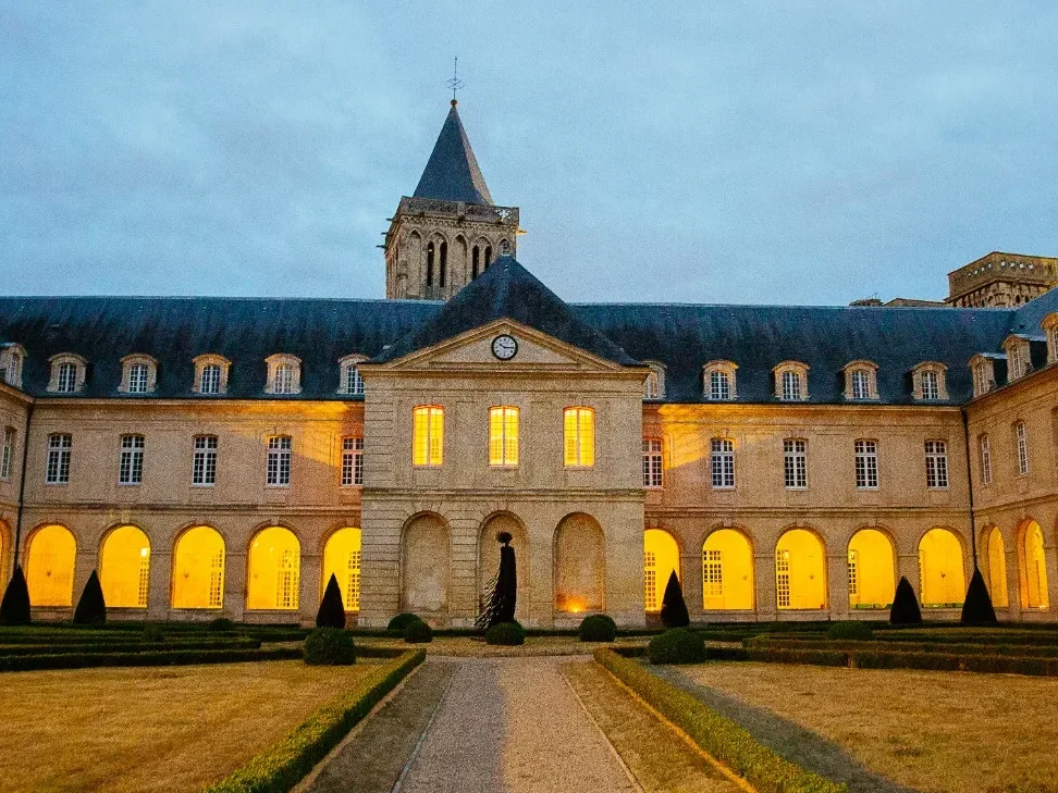 Avis et témoignages des visiteurs sur l’Abbaye aux Dames de Caen : une visite incontournable ?