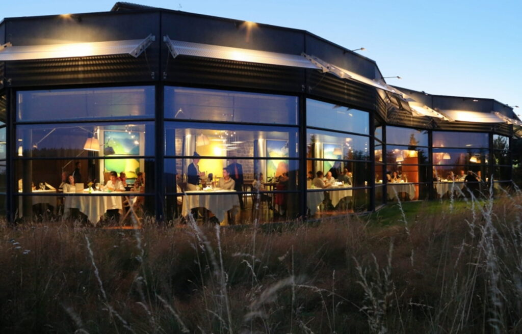Où se trouve le restaurant de Régis Marcon ?
