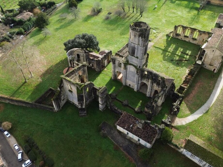 Avis et témoignages sur l’abbaye de Villelongue : ce qu’en pensent les visiteurs
