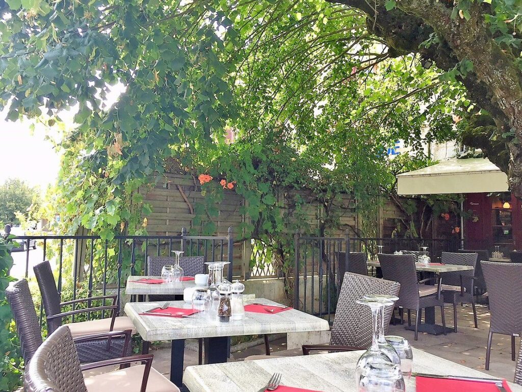 Quel est le meilleur restaurant à Brantôme selon les avis des clients ?