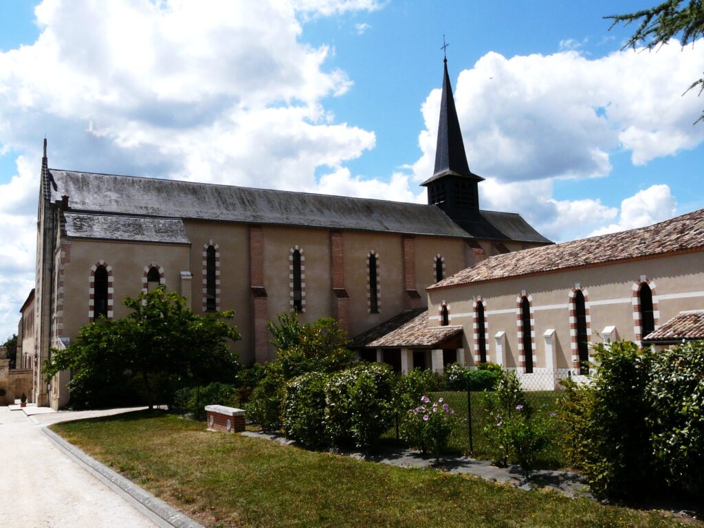 Quelle est l’histoire de la Trappe d’Échourgnac et ses origines monastiques ?