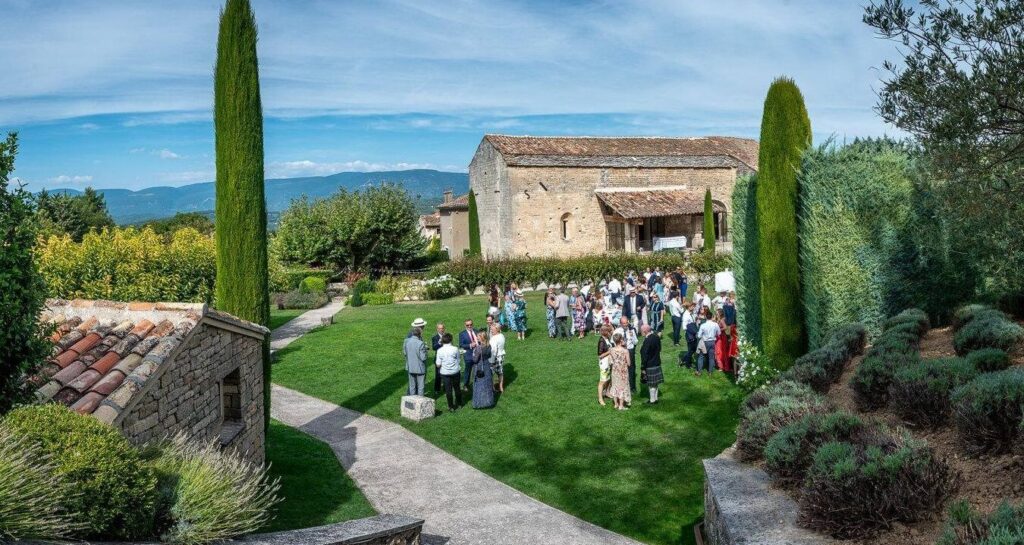 Abbaye Notre Dame de Lure : un havre de paix et de spiritualité à découvrir