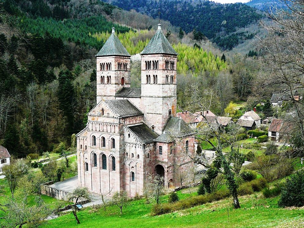 Découverte spirituelle à l’abbaye de Murbach : un voyage dans l’histoire et la foi