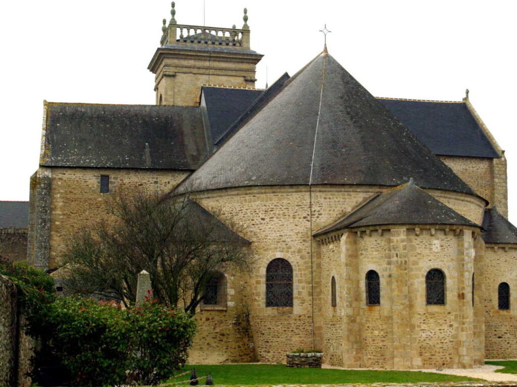 Découverte de l’abbaye Saint-Gildas de Rhuys : un voyage entre histoire et spiritualité