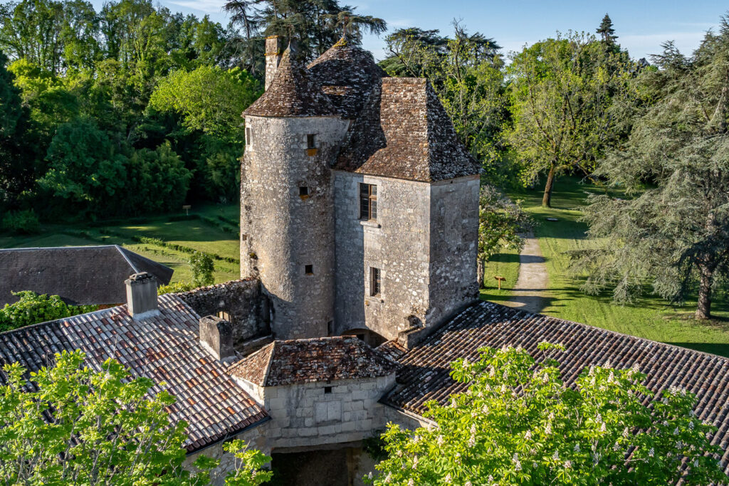 Découverte spirituelle à l’abbaye de Brantôme : entre histoire et méditation
