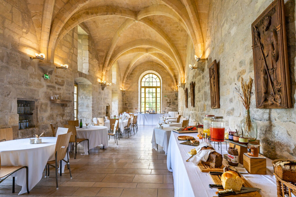 Découvrez le charme de l’hôtel restaurant de l’abbaye : une escapade spirituelle et gastronomique